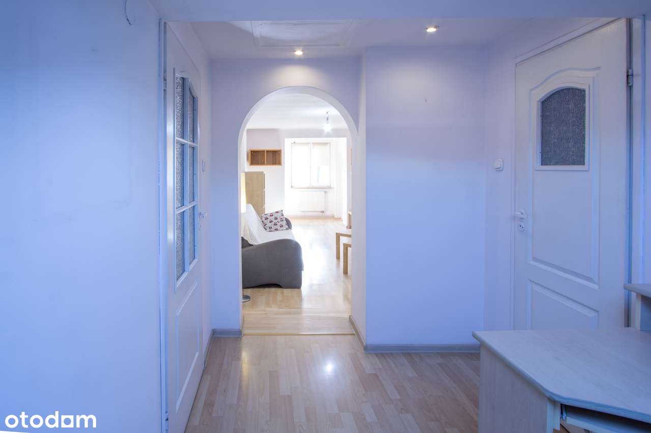 Przytulne mieszkanie typu M-4 blisko Rynku Skoczowa.-5