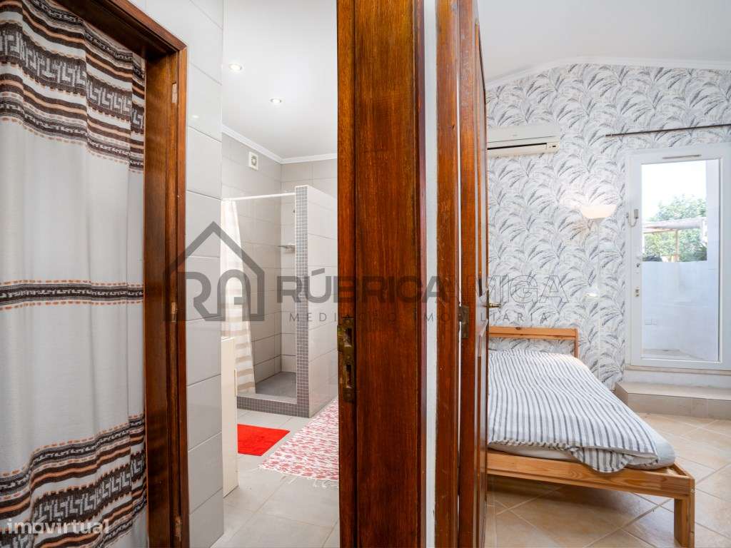 Moradia térrea de 3 quartos e piscina-23