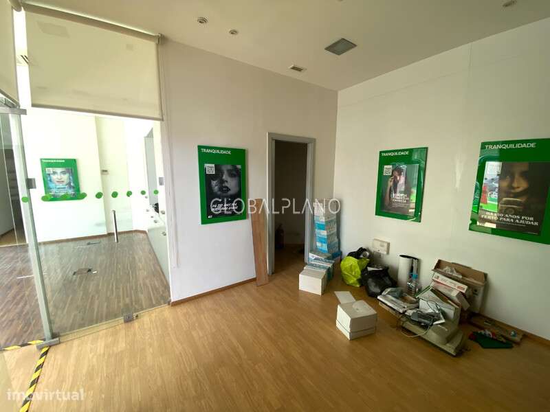 Loja para arrendamento em Lagoa - Grande imagem: 3/8