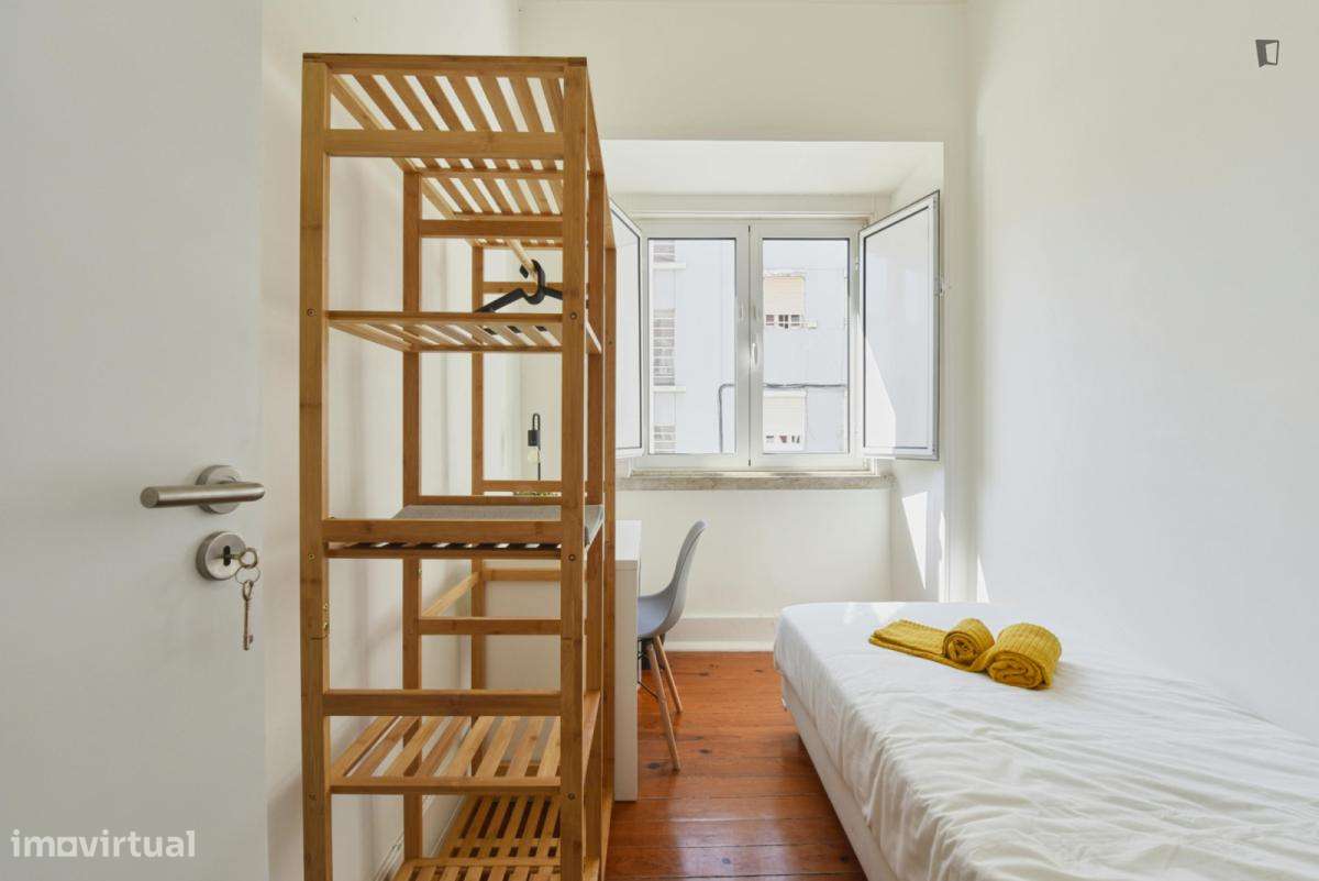 Quarto - localizado em Penha de França Lisbon - Grande imagem: 3/18