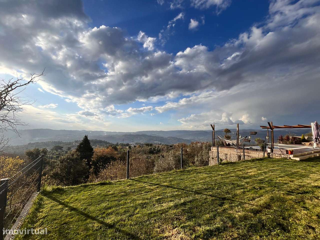Moradia de Luxo com Piscina borda Infinita e 17.000 m² de Terreno-39