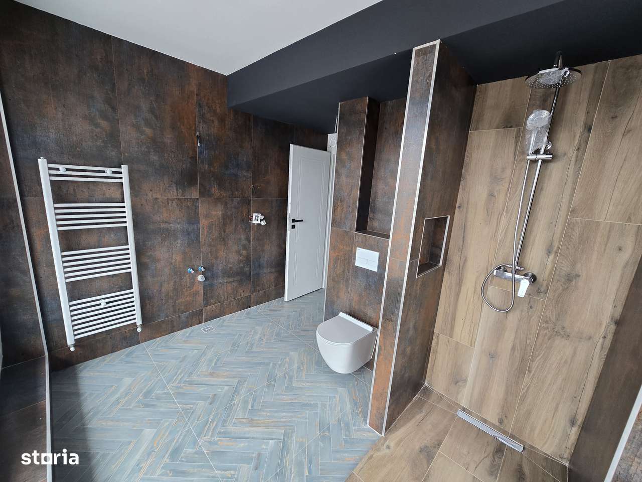 Studio NOU cu balcon mare-8