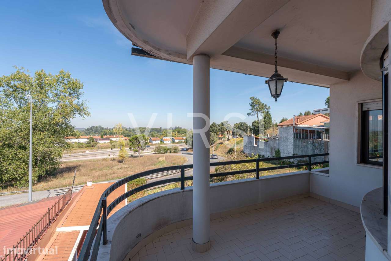 T3 com sótão, 2 garagens e amplo espaço exterior - São Martinho do...-22