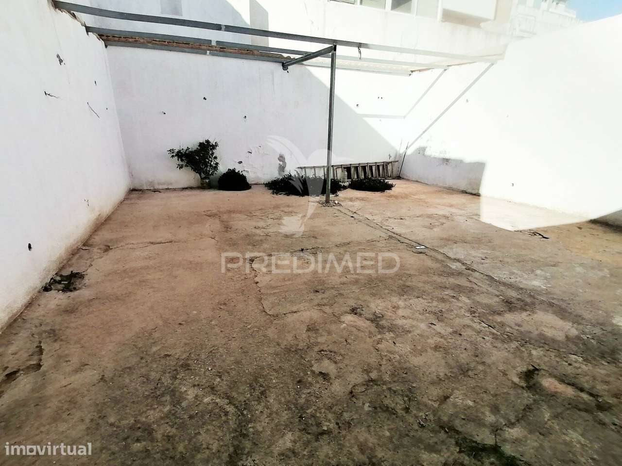 Moradia para restauro em Olhão - Grande imagem: 3/7