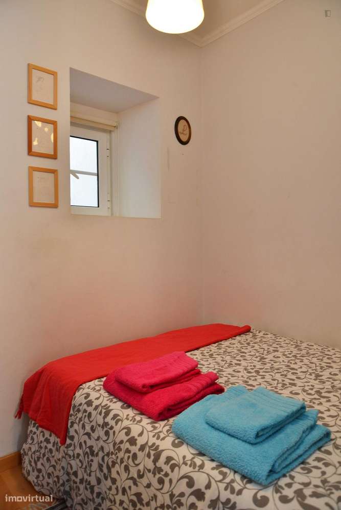 Apartamento com 1 quartos - localizado em Intendente Lisbon - Grande imagem: 5/10