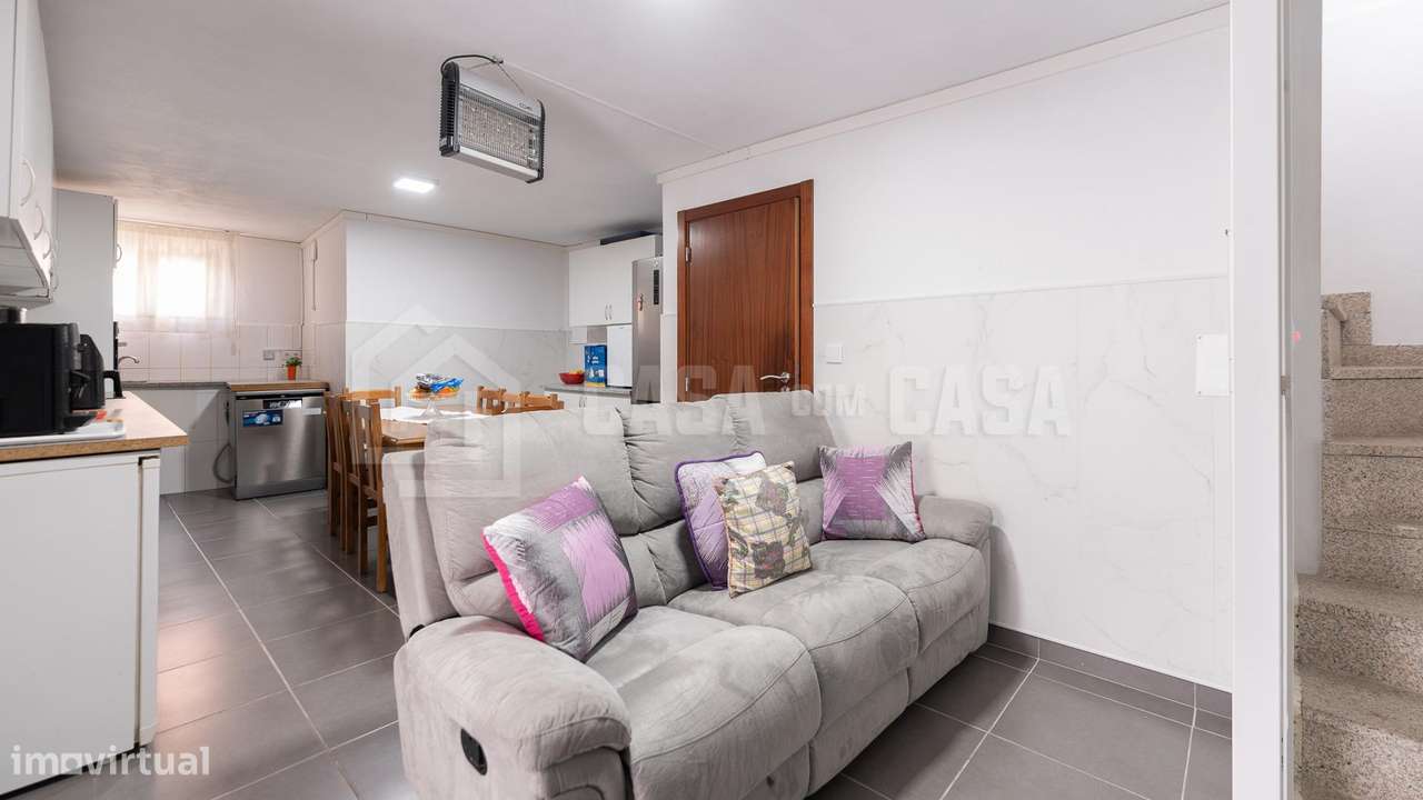 Moradia V2 em Moure de Carvalhal - Grande imagem: 3/10