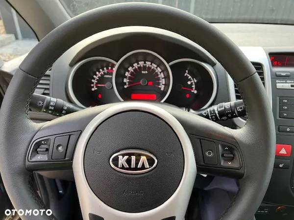 Kia Venga 1.4 Business Line - 17