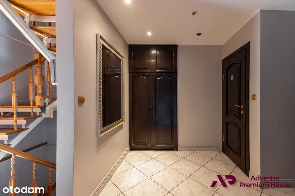 Dom z pięknym ogrodem-starodrzew- blisko lasu-7