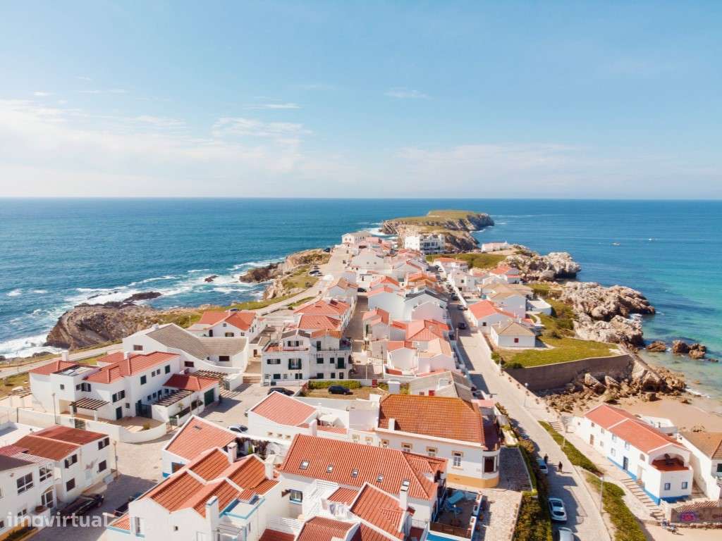 Moradia isolada com piscina apenas a 400 m da praia-40