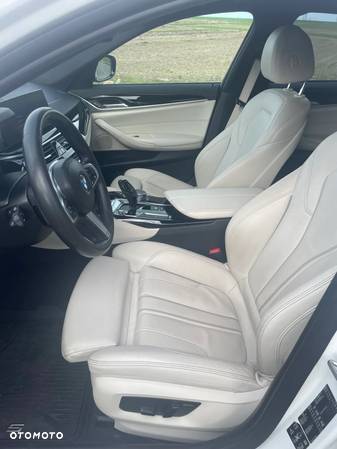 BMW Seria 5 - 13