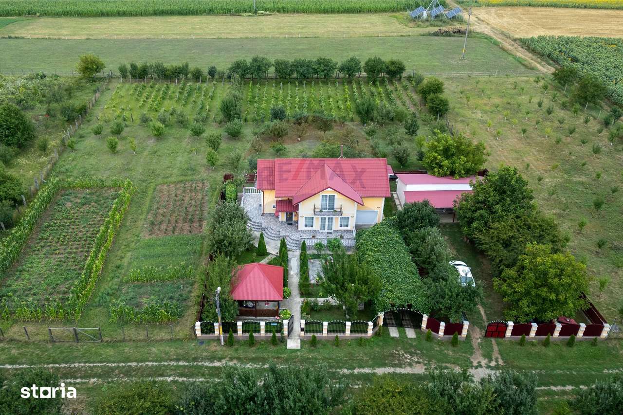 Vila / casa de vanzare in jud. Bacau, Ungureni-0