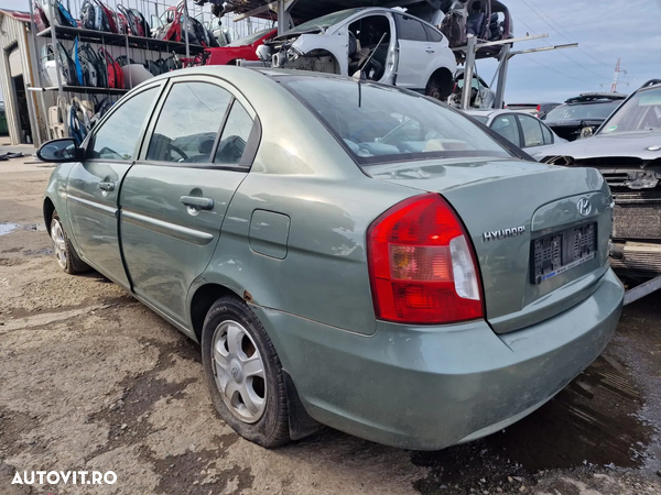 Dezmembram Hyundai Accent, 1.5 CRDI, an 2006, euro 4 - 2