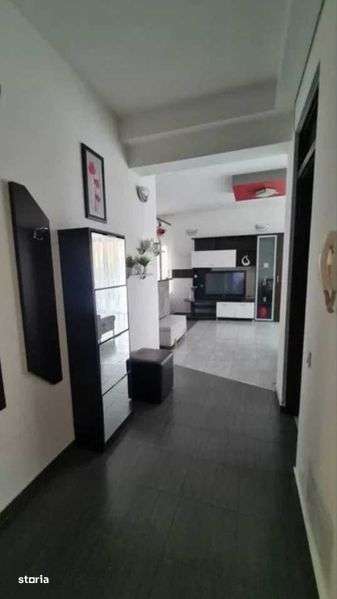 Inchiriez apartament 2 camere (penthouse) in Europa / Zorilor - Imagine principală: 5/8