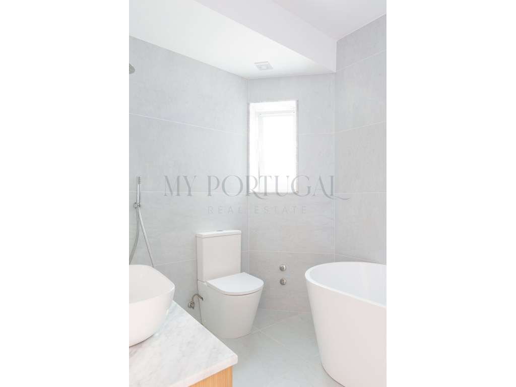 Moradia em banda Contemporânea T3+1 com Jardim Privado e Espaço Ext...-23