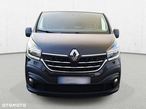 Renault Trafic Bus - 2