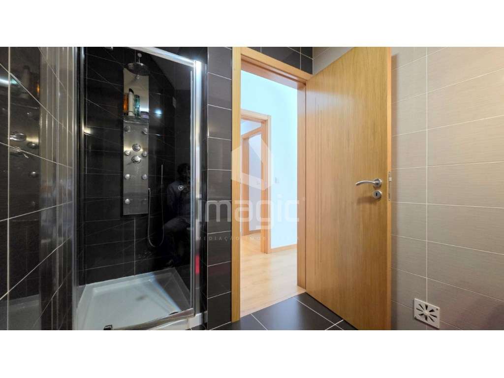 Apartamento T3 Duplex, com duas salas, usado na Malveira-18