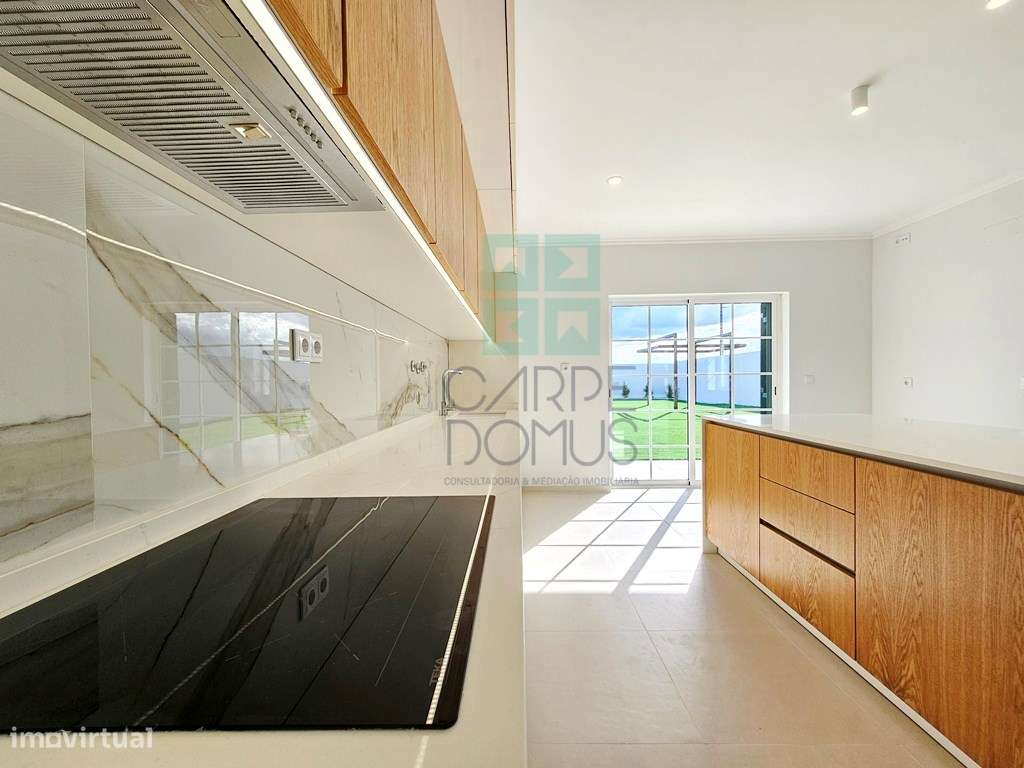 Excelente nova moradia T5 com piscina, em lote 7580m2, em Alpiarça,...-16