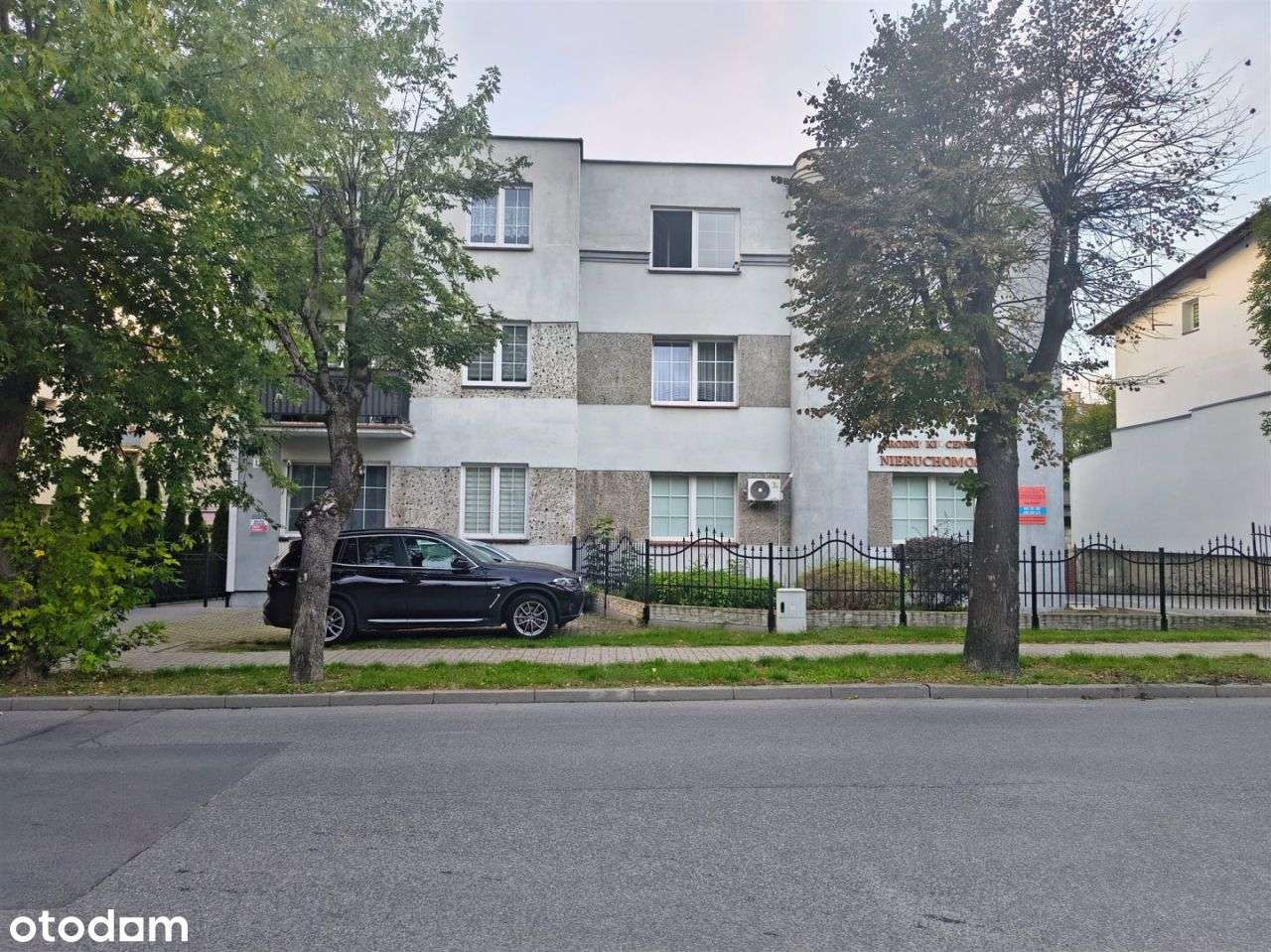 2 pokojowe z balkonem na 2 piętrze - centrum miasta - Pełny obrazek: 1/11