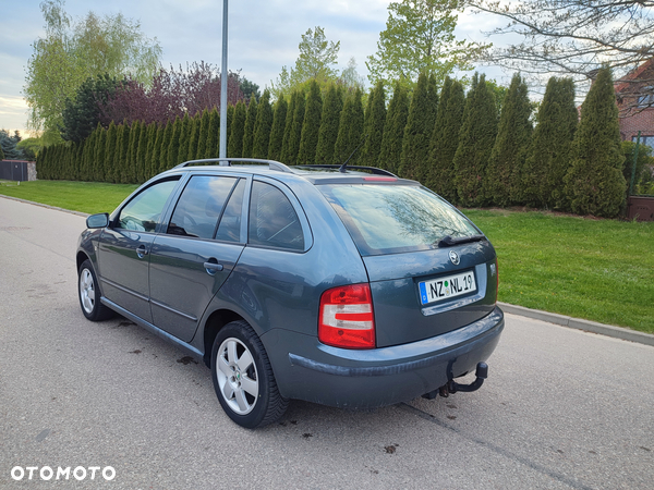 Skoda Fabia 2.0 Sportline - 3