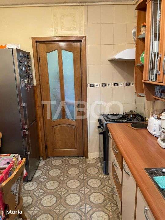 Apartament 3 camere decomandate etaj intermediar in cartier Gheorgheni-7