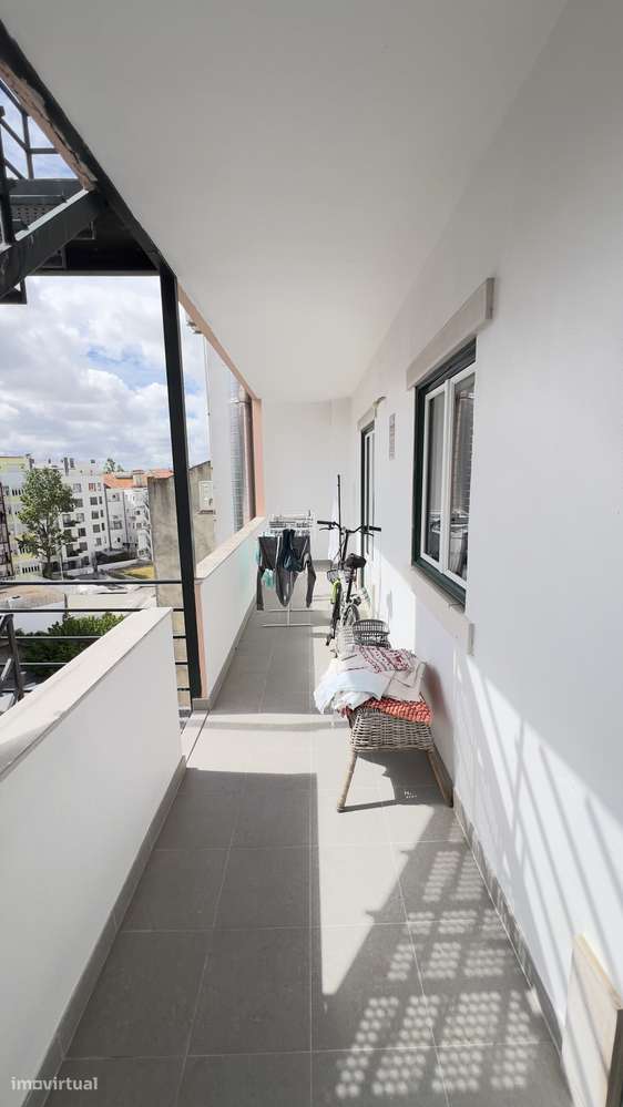 Apartamento T6 Duplex junto à Gulbenkian-9