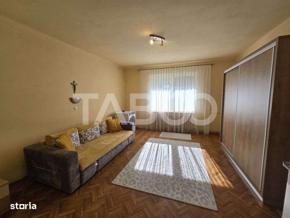 Apartament 4 camere si teren 241 mp in zona Terezian din Sibiu - Imagine principală: 5/12