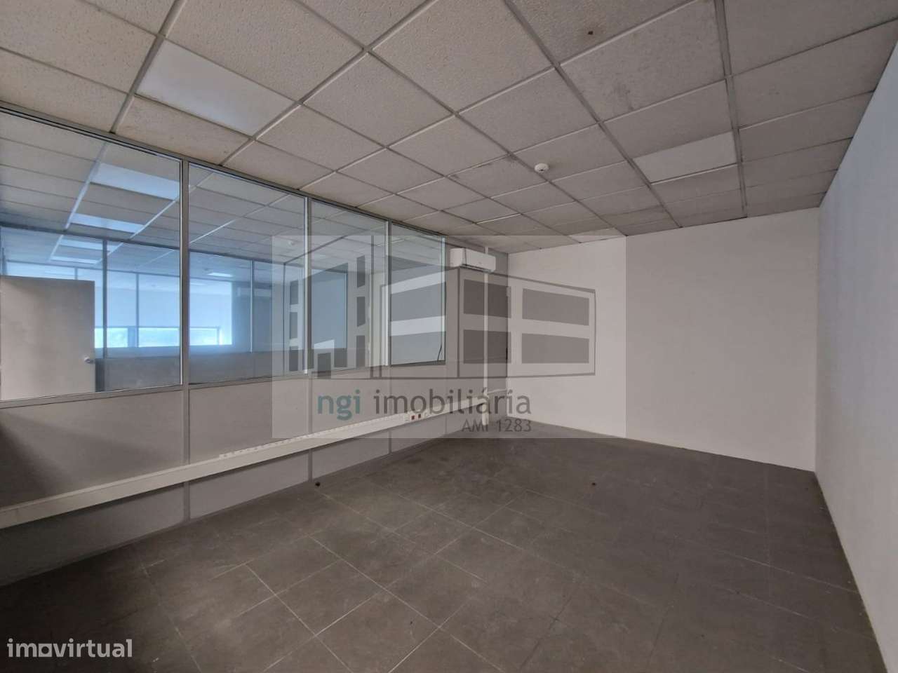 Escritório Santa Iria da Azoia - Grande imagem: 5/18