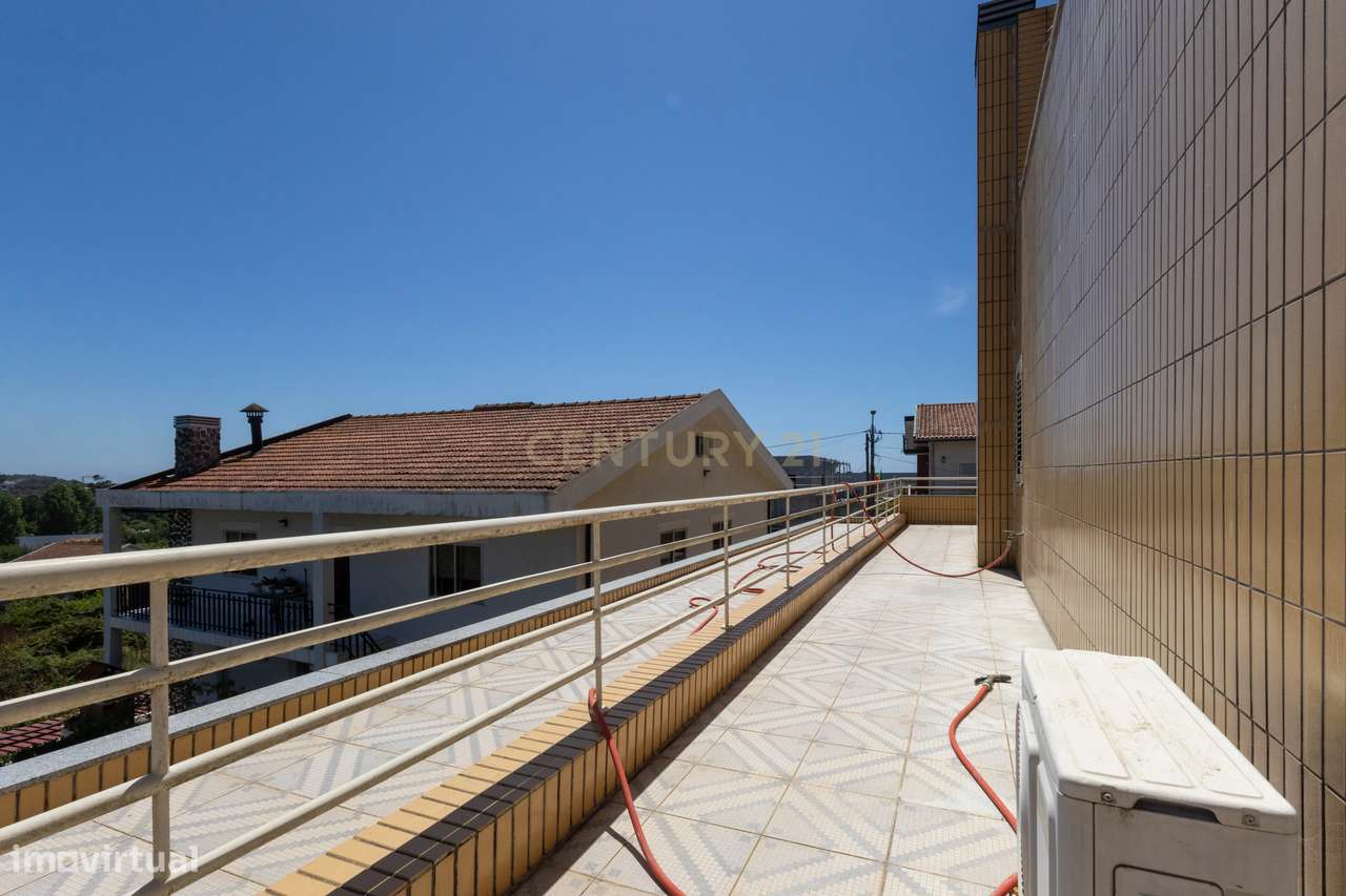 Soberbo Apartamento T2 com Vista Mar Canidelo-11