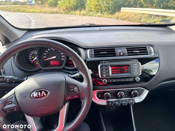 Kia Rio - 14