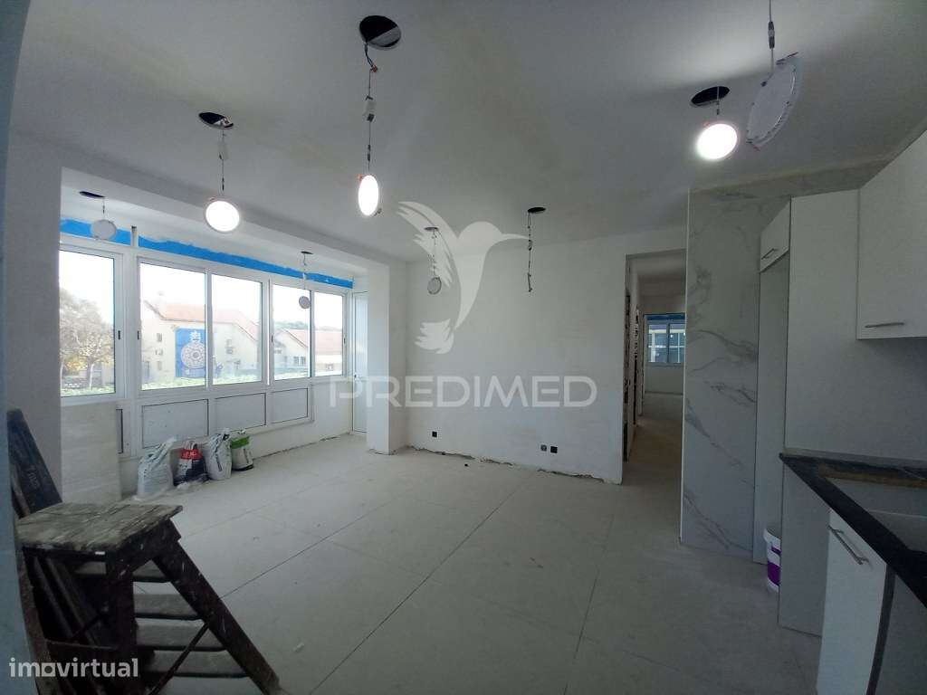 Apartamento T4 remodelado - Grande imagem: 4/40