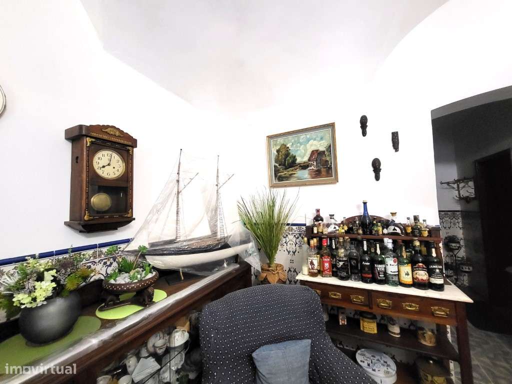 Moradia T5 com quintal, perto da Vila de Redondo - Grande imagem: 4/26