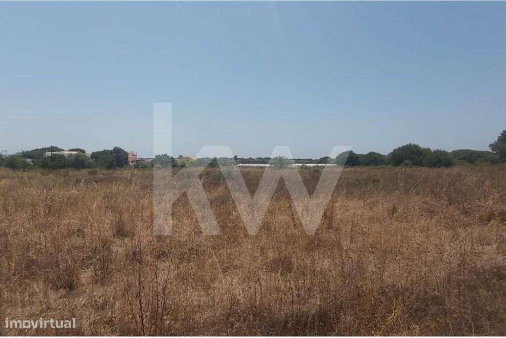 Terreno com projeto para construção de 47 apartamentos em Faro, Algarv - Grande imagem: 5/26
