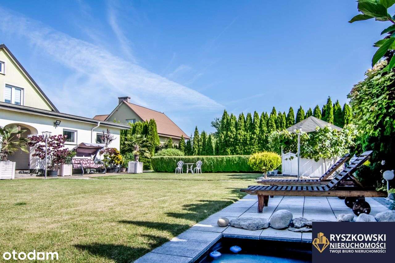 Piękny dom Osiedle Jarosławiec z zadbanym ogrodem-14