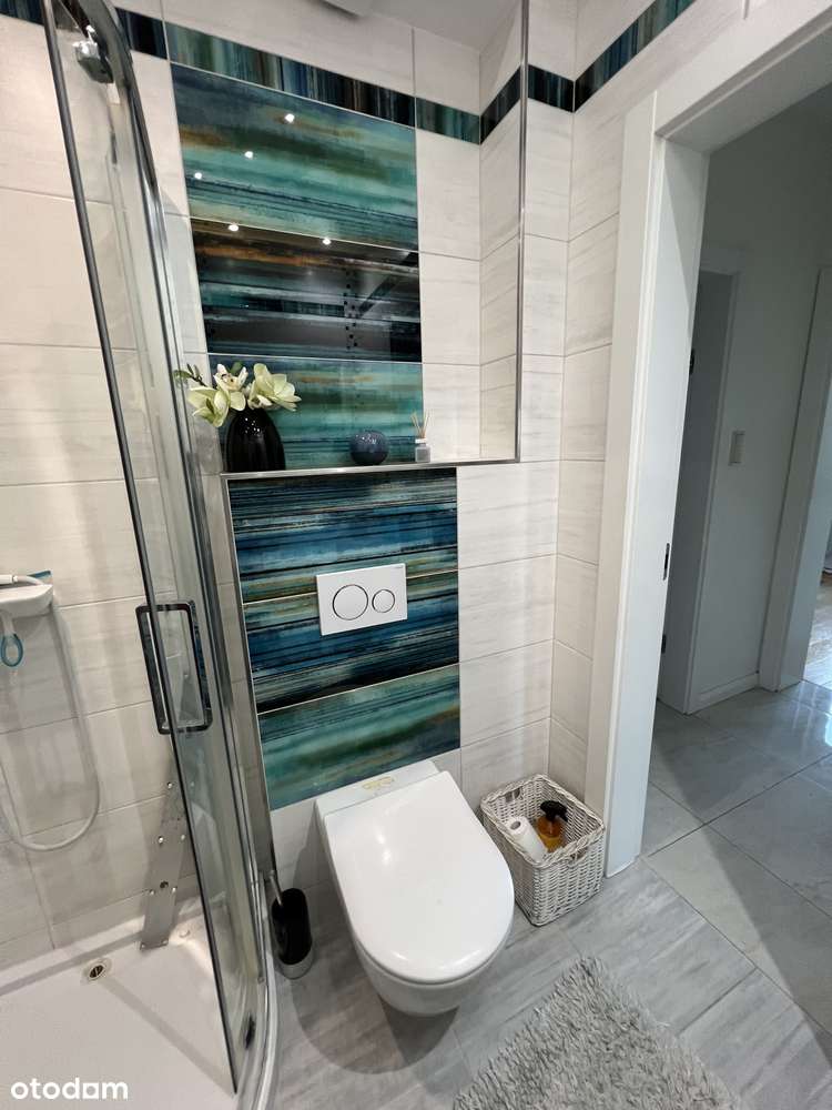 Reda-na sprzedaż  eleganckie  mieszk. 3 pok.+ kom.lok.+ m. w hali g.-13