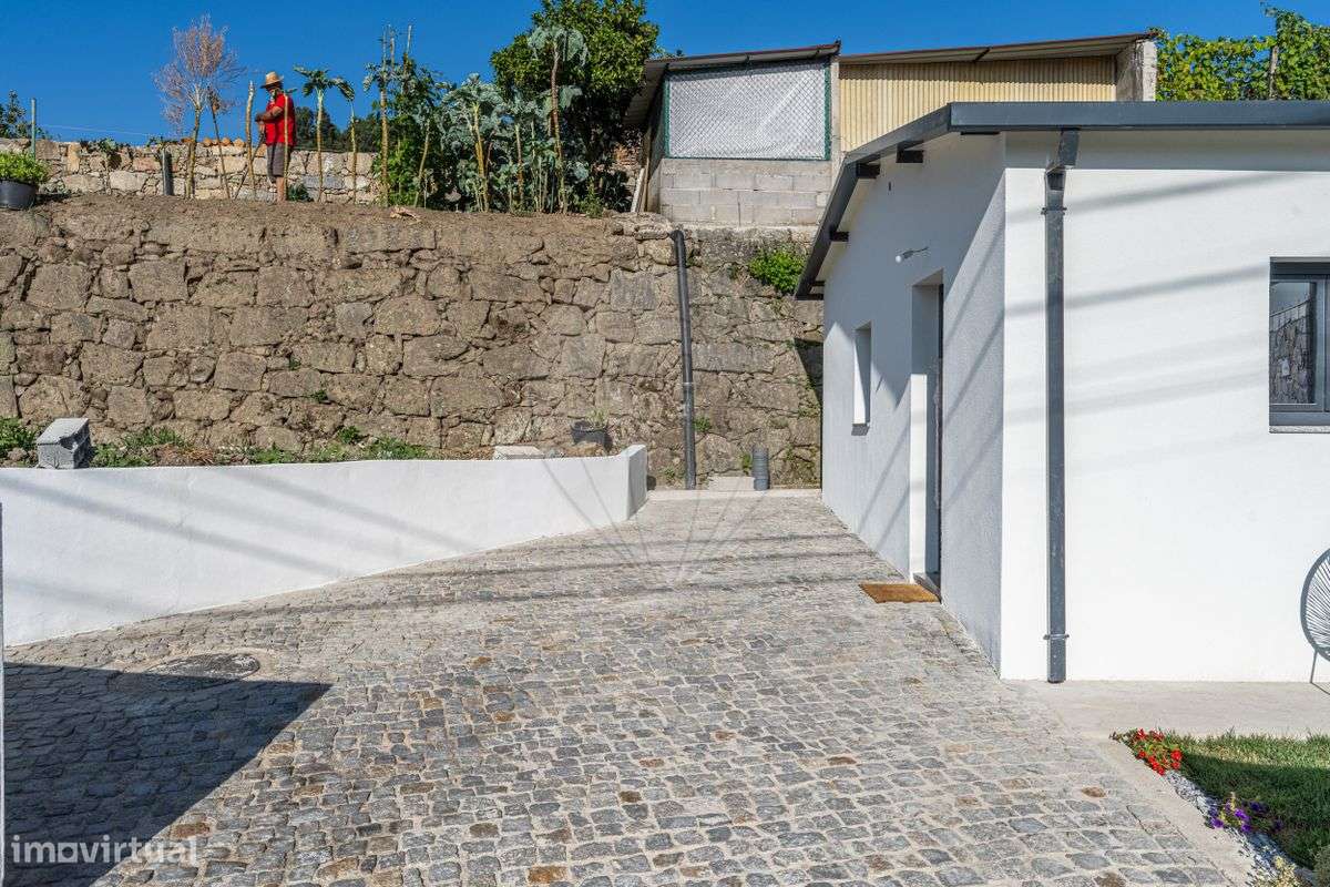 Moradia T1 para venda - Grande imagem: 4/17