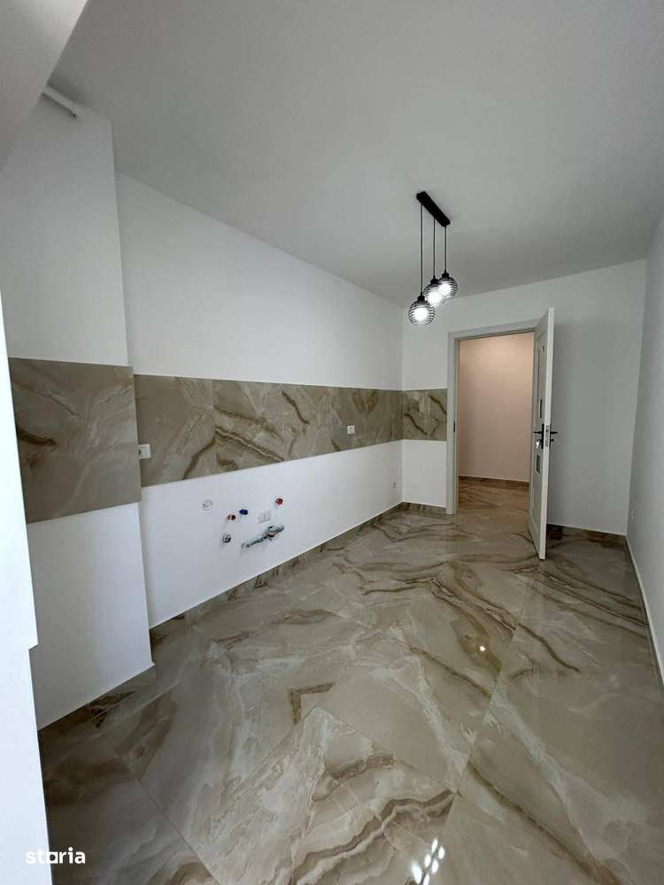 De vanzare 4 camere,2 bai,2 balcoane situat in zona Primariei-2