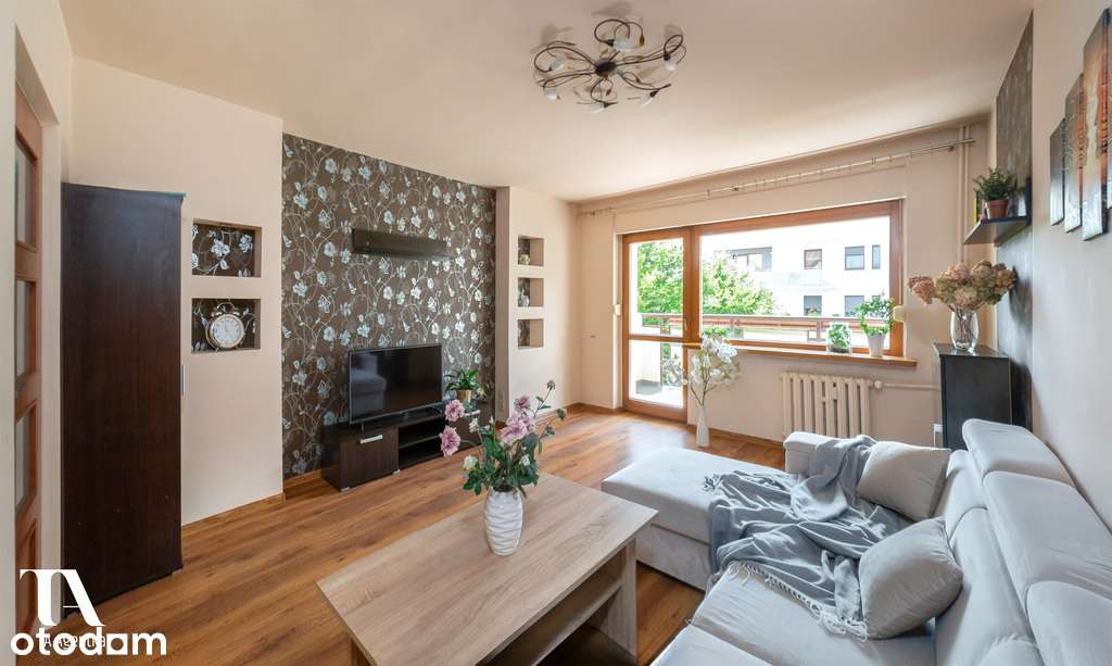 3pokojowe mieszkanie z balkonem w świetnej okolicy - Pełny obrazek: 2/13