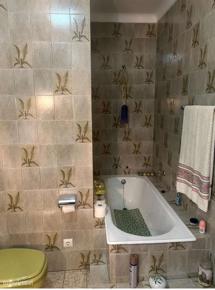 Moradia T4 com 3 LOJAS AREENDADAS E GRANDES TERRAÇOS - Peso da Régua-19