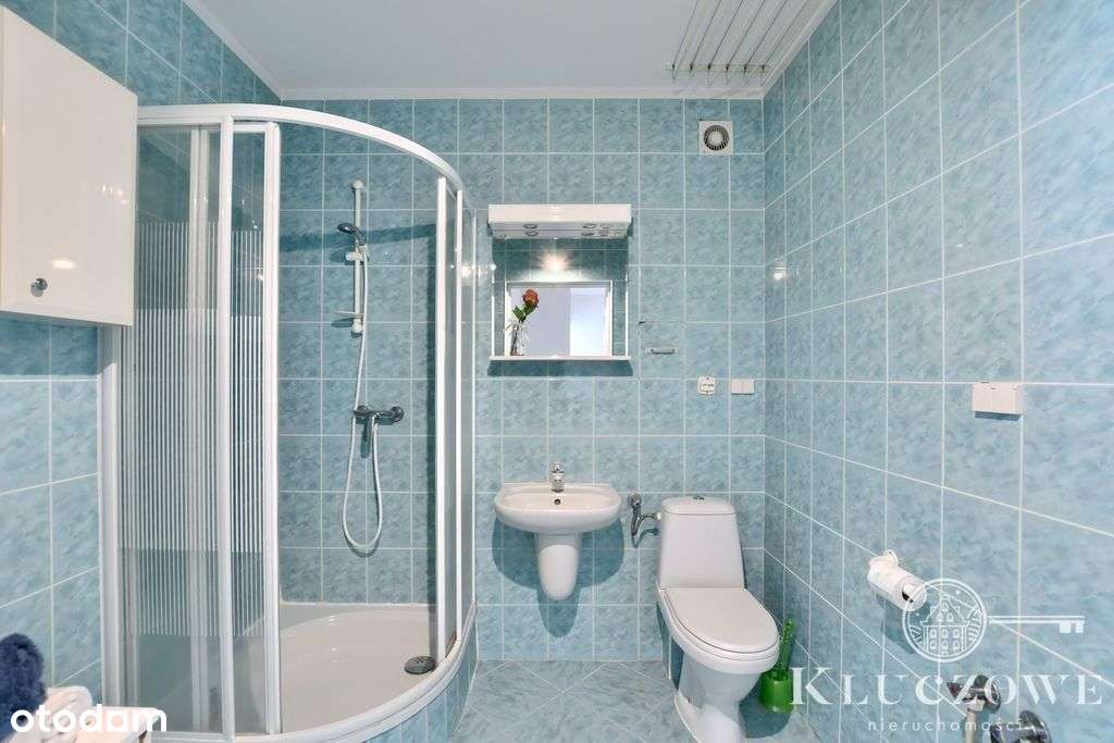 Ul. Pck, dwupoziomowe + m. postojowe w hali-15