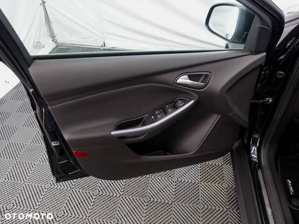 Ford Focus 1.6 EcoBoost Titanium - 16