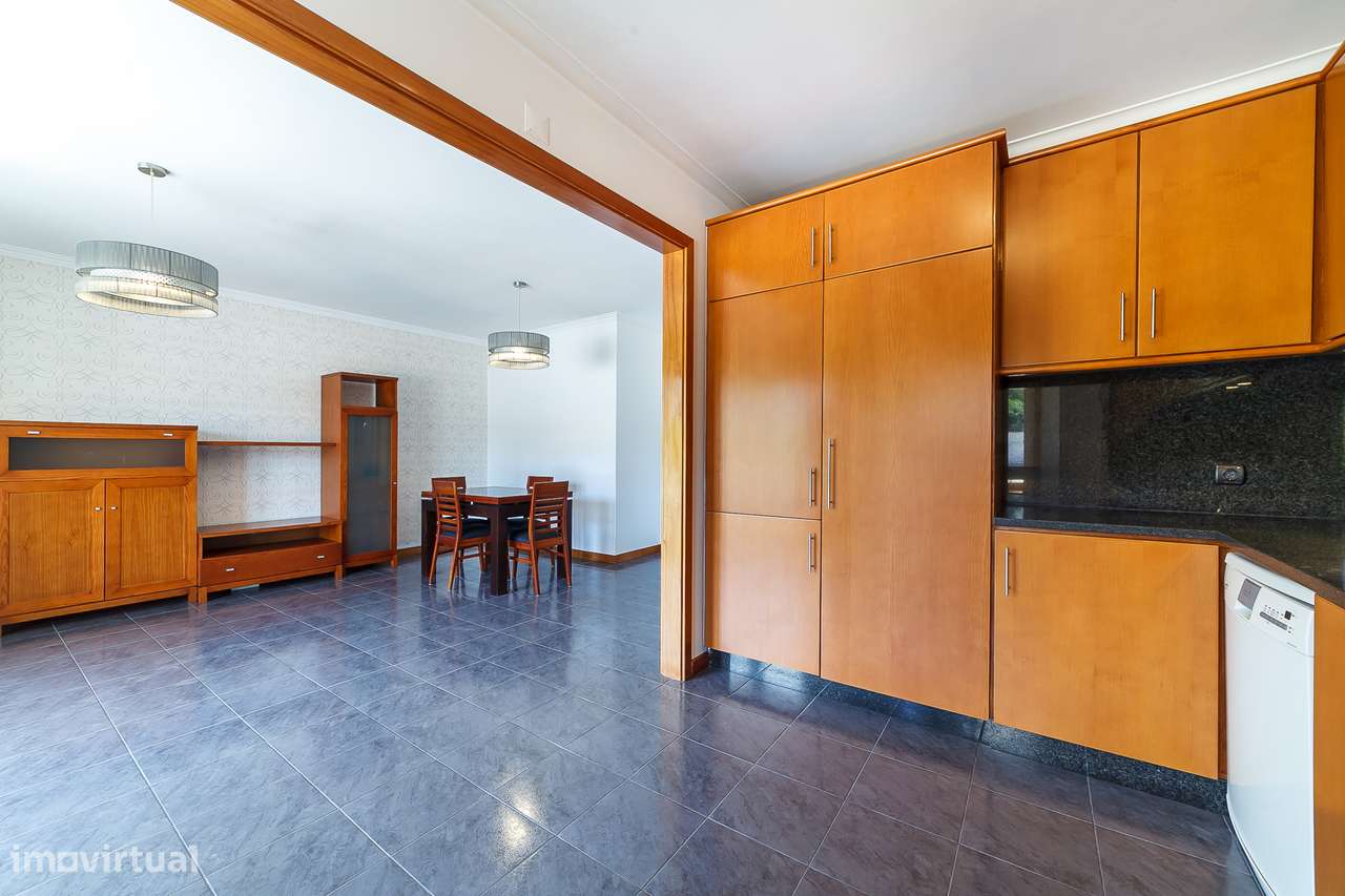 T2 de 140 m² no centro de Fiães, com garagem fechada e terraço-4