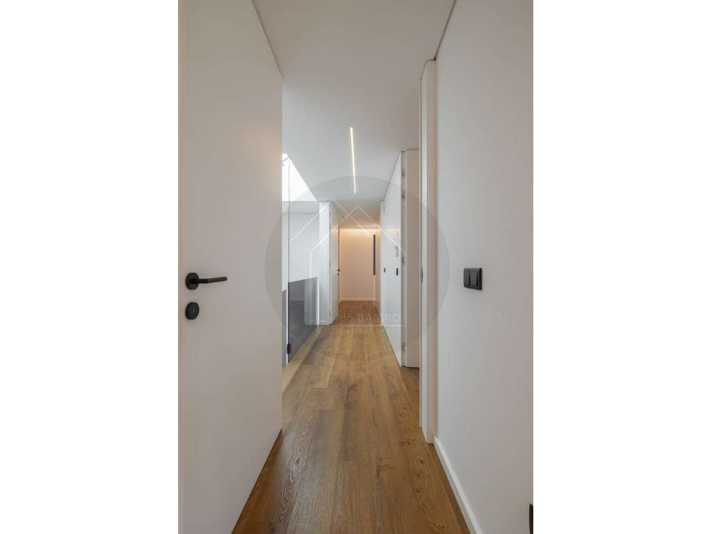 Moradia T4 com Piscina, design moderno, em Vila Nova de Gaia-32