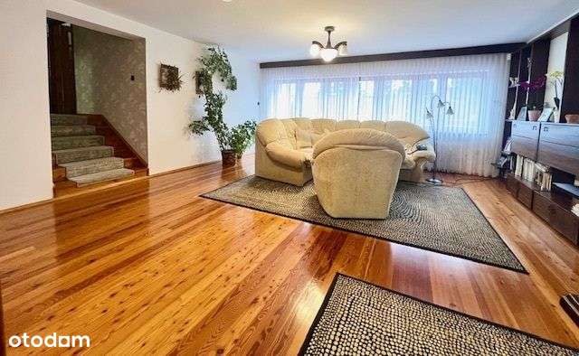 Dom + osobne mieszkanie + duża działka-7