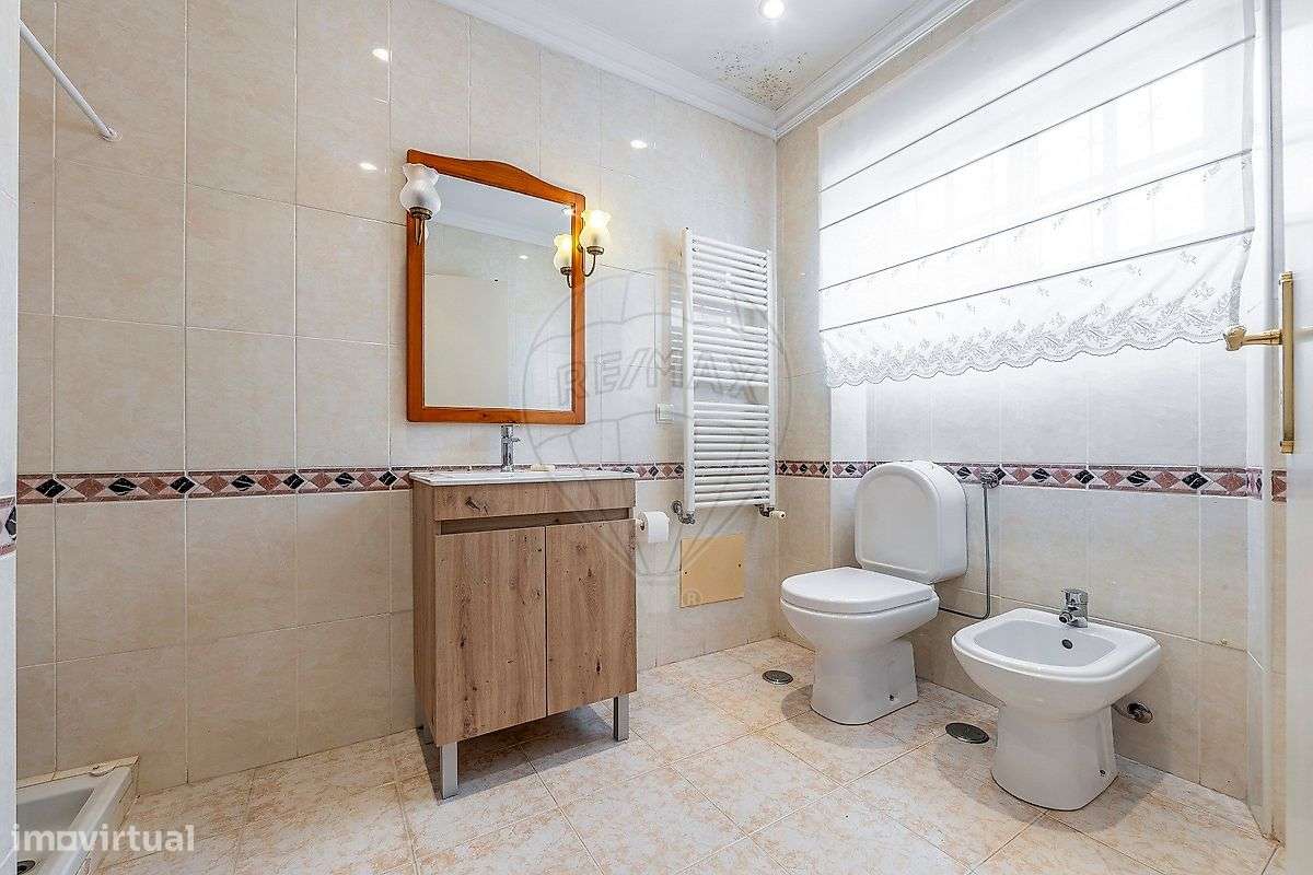 Moradia T4 para venda-31