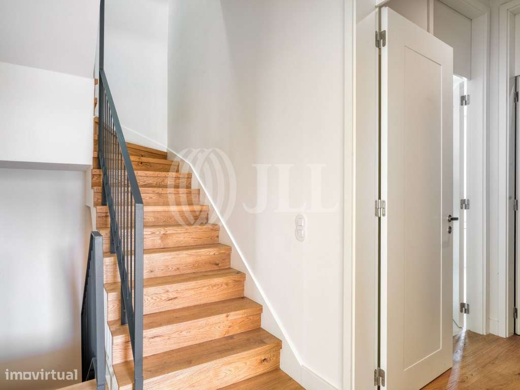 Moradia T4+1, em condomínio privado com piscina, Oeiras - Grande imagem: 4/34