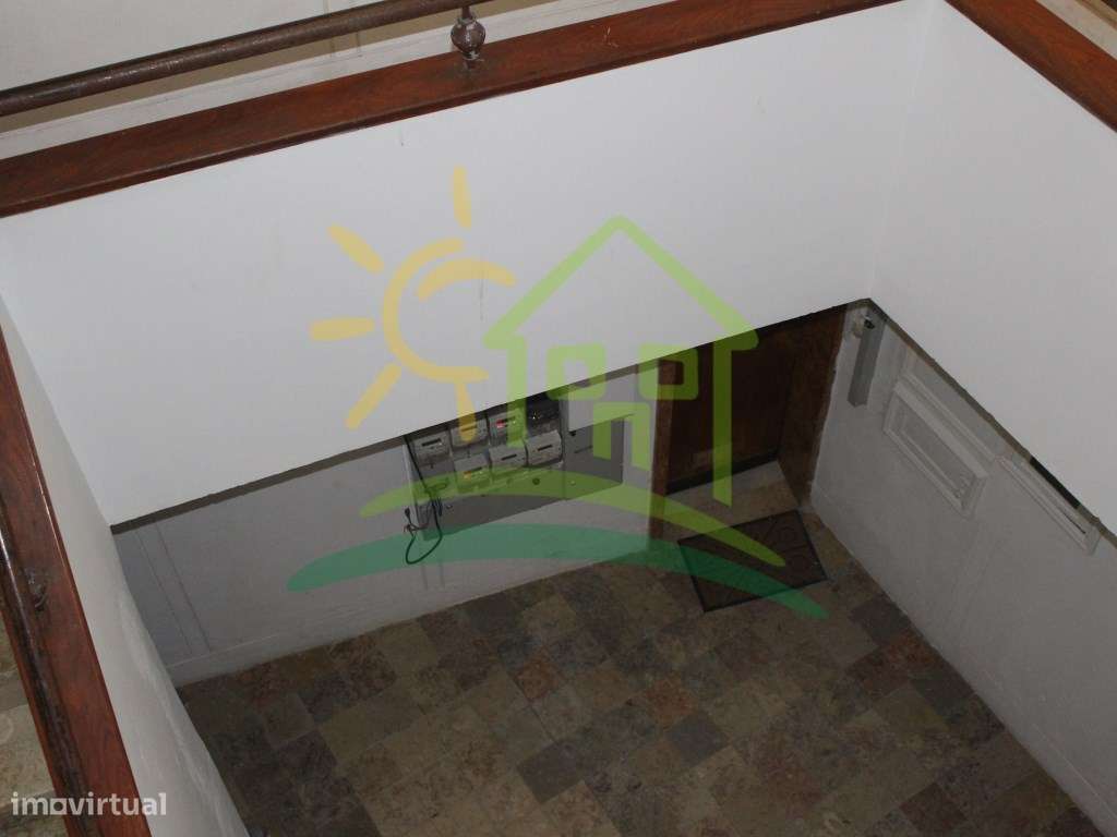 T3 Olival Basto a 10 min a pé do Metro-33