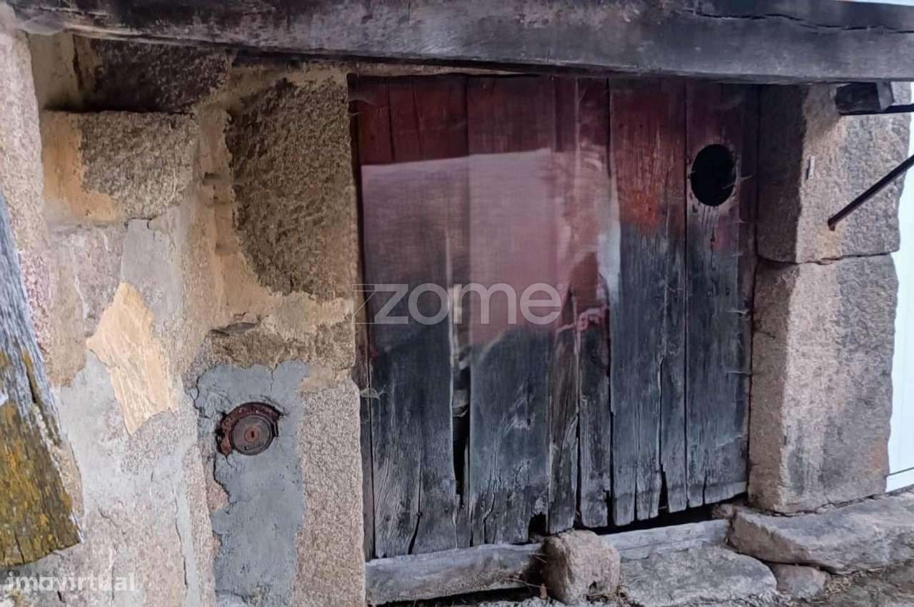 Terreno com Palheiro - Grande imagem: 3/3