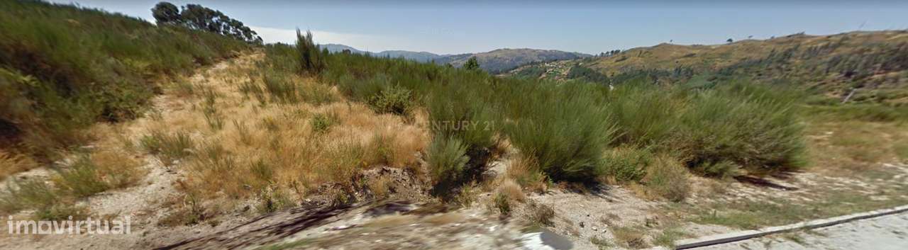 Parcela de terreno com viabilidade de construção com 823m2 - Grande imagem: 4/6