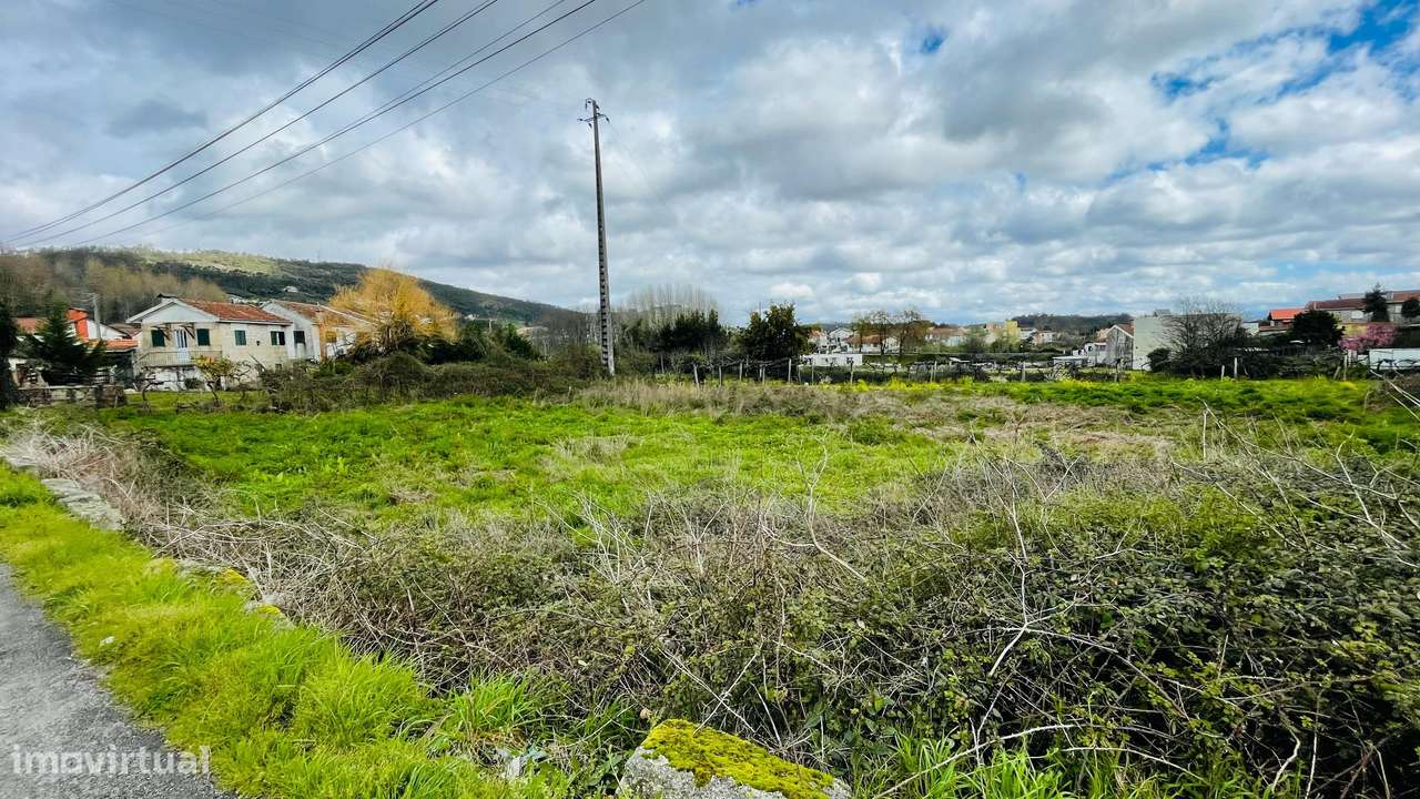 Terreno com Projeto Aprovado para Moradia Térrea com Piscina – Baltar - Grande imagem: 3/15