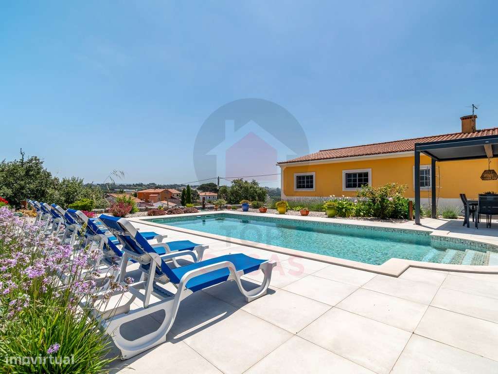 Moradia T3 com Piscina e Terreno em Osseira - Carvalhal Benfeito-27